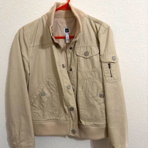 Women’s jacket.
